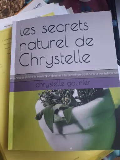Découvrez notre nouveau livre sur les huiles essentielles et plantes médicinales, Porto-Vecchio, Cabinet Fleur de Vie